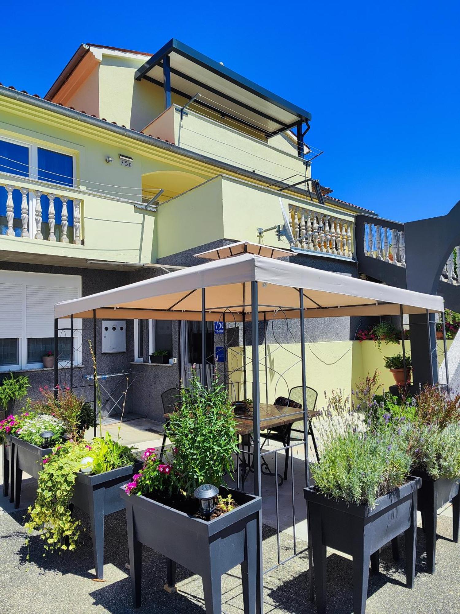 Apartments Flora Medulin Exterior photo